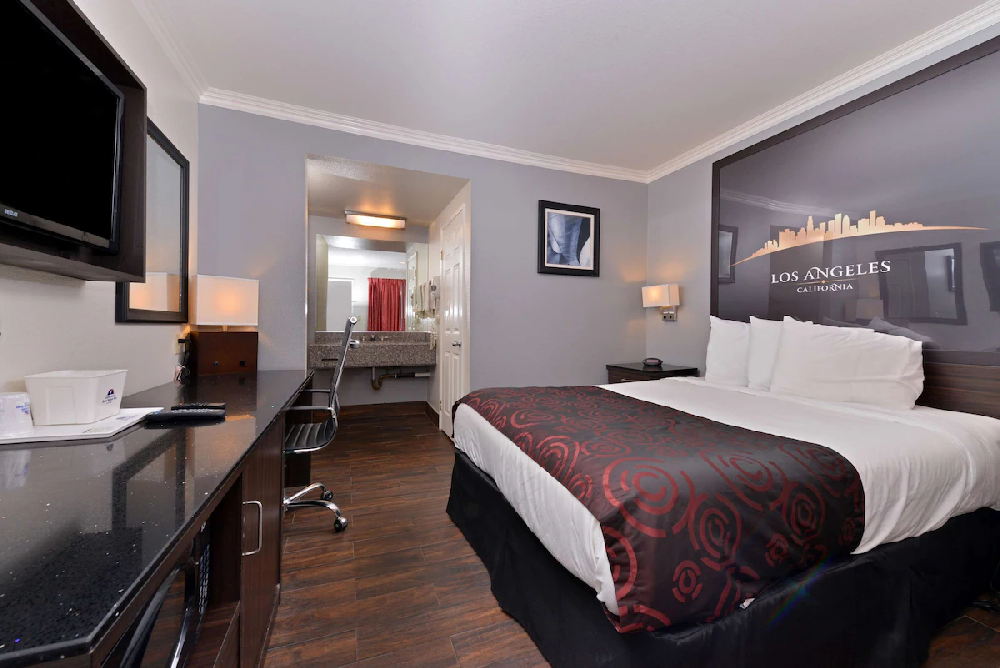 1 Queen Bed Non Smoking